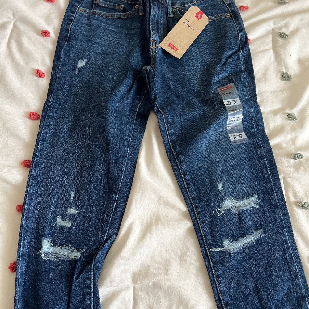 Levi’s women’s 711 skinny 26x30